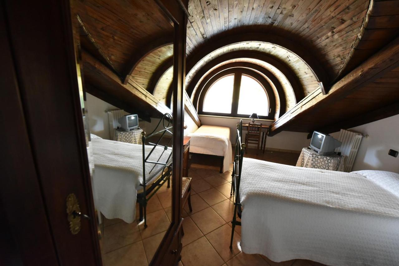 Agriturismo La Ca 'D Majin Poirino Extérieur photo